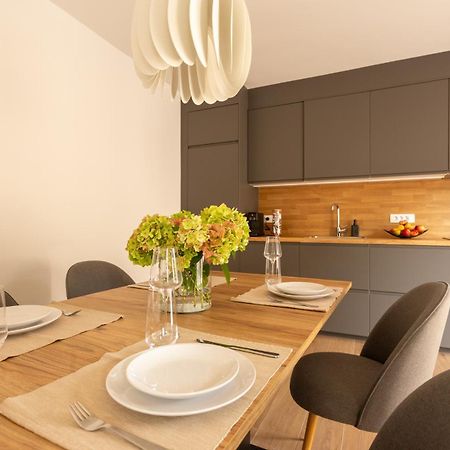 Apartmaji Klavdija Ljubljana Exteriör bild