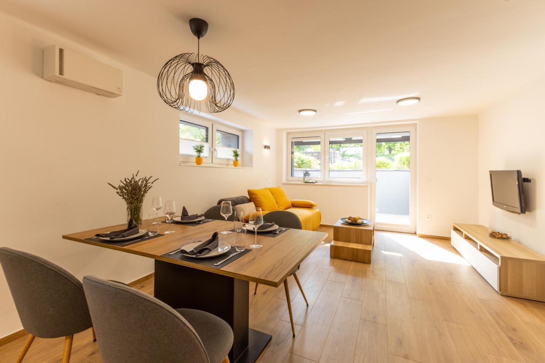 Apartmaji Klavdija Ljubljana Exteriör bild