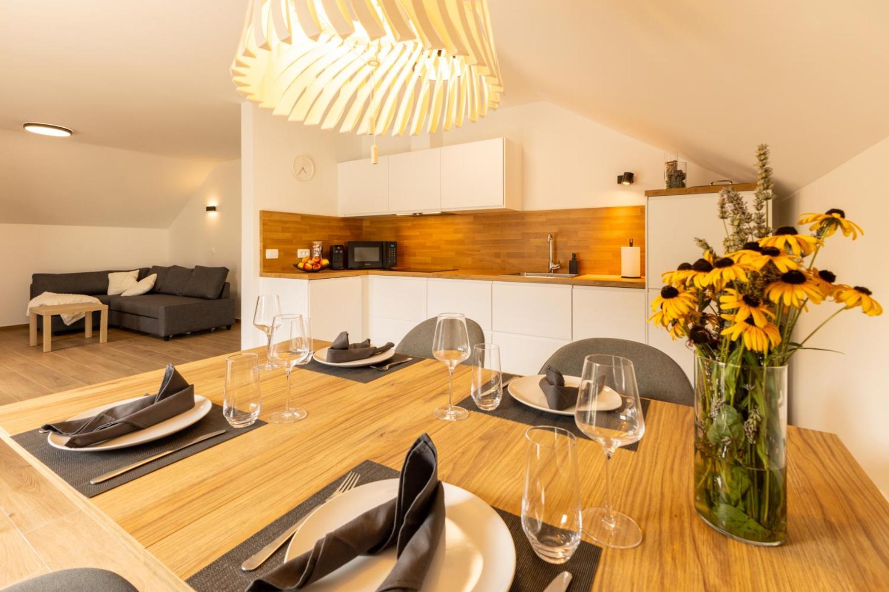 Apartmaji Klavdija Ljubljana Exteriör bild